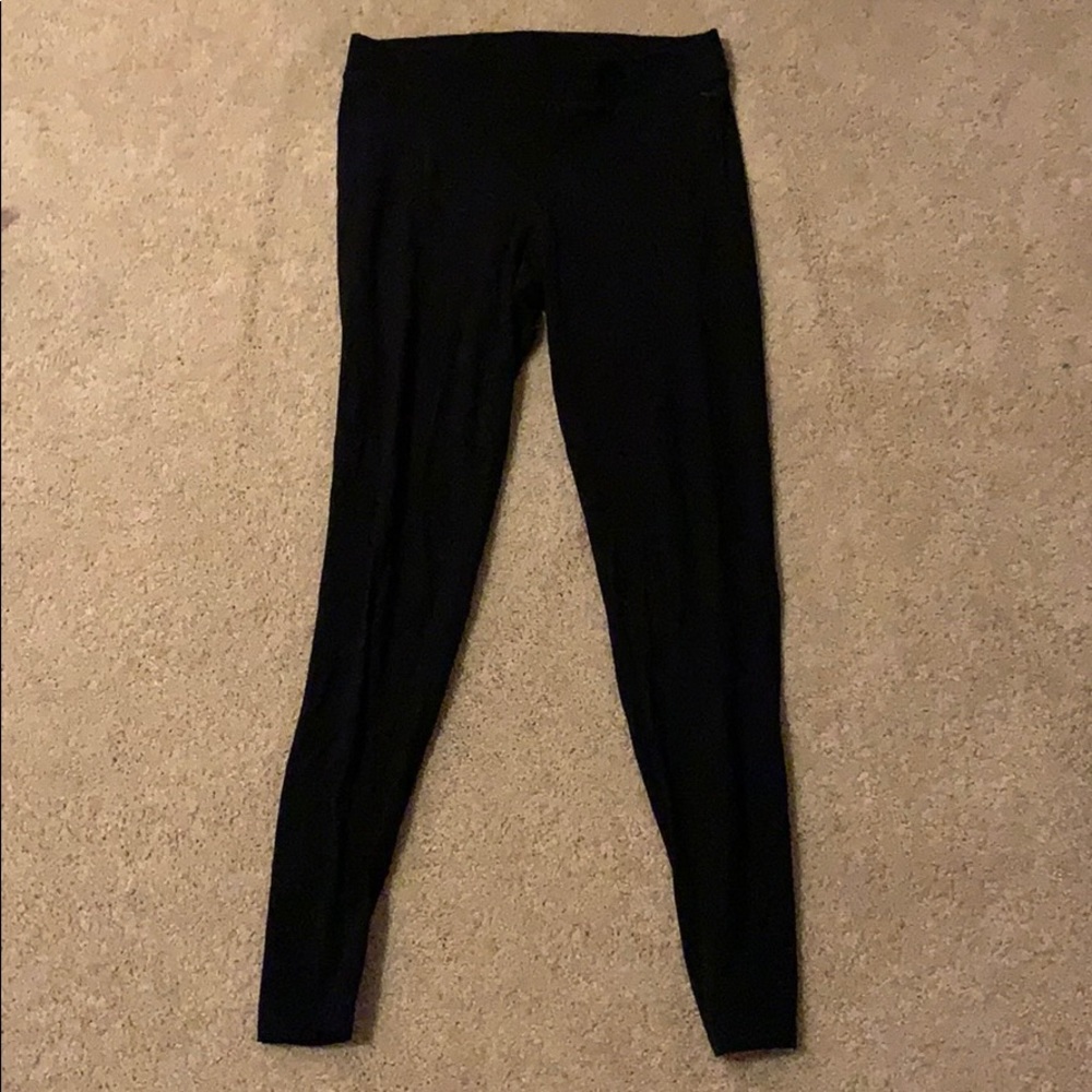 VS PINK YOGA PANTS!!
